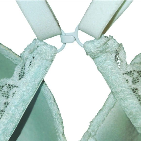 ⭐️ HOST PICK ⭐️ Wireless Lace Push Up Bra 38C - Picture 4 of 5